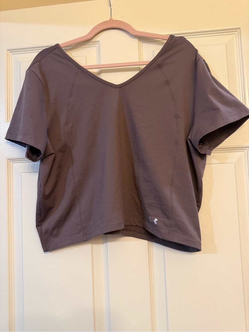Under Armour Women's Cropped V-Neck Active Top - Mauve Gray
